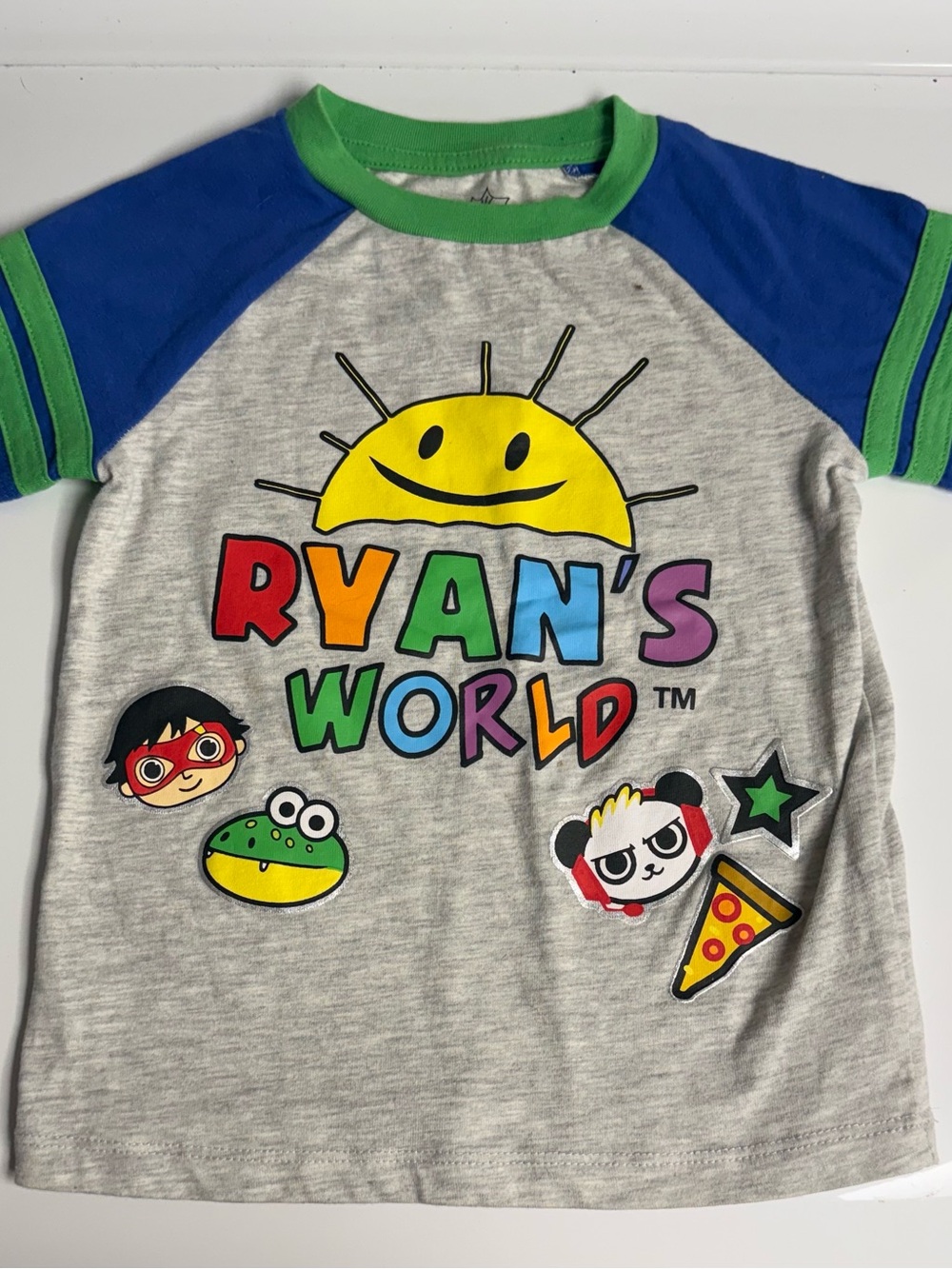 Ryan's World Kids Graphic Tee | Boys size: 5 - Gray with Blue & Green cartoons